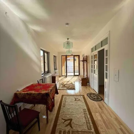 Holiday home In Izbuc, Bihor - Casa Moma Carpinet